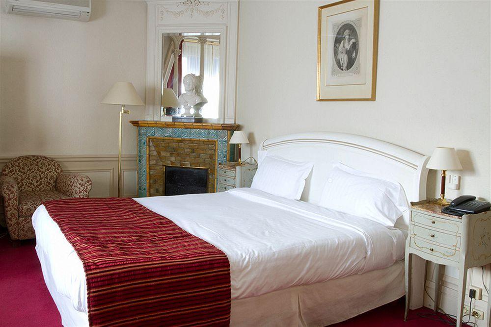 Langlois Hotel