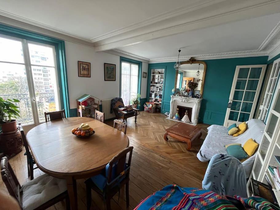Apartment Charme Hausmanien Vue Parc 4 Famille Metro 6 Paris
