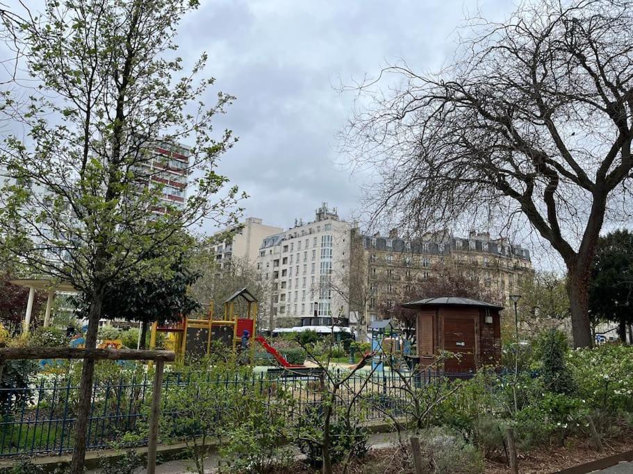 Charme Hausmanien Vue Parc 4 Famille Metro 6 Paris