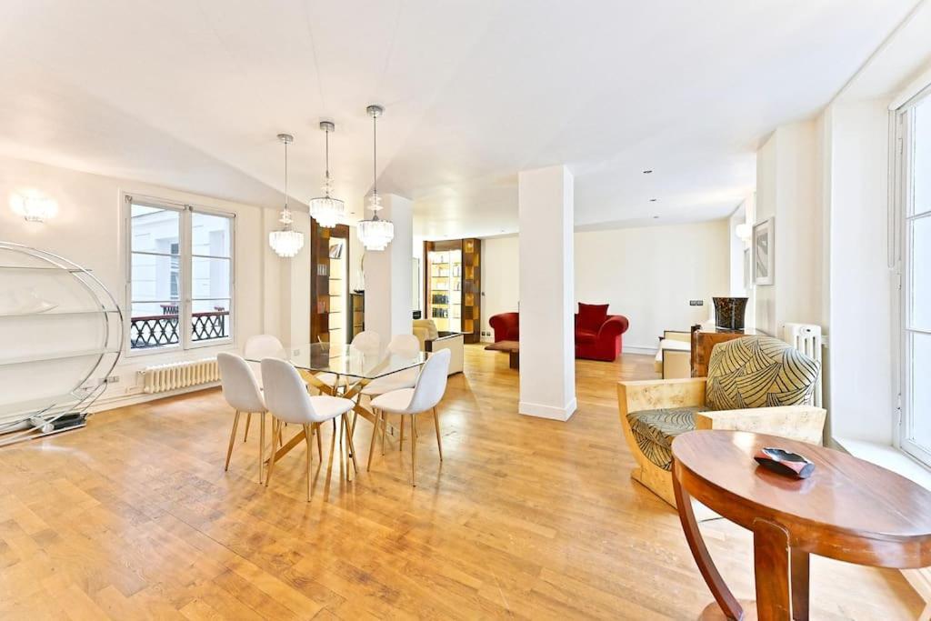 Grand Prestigieux Et A Apartment Paris