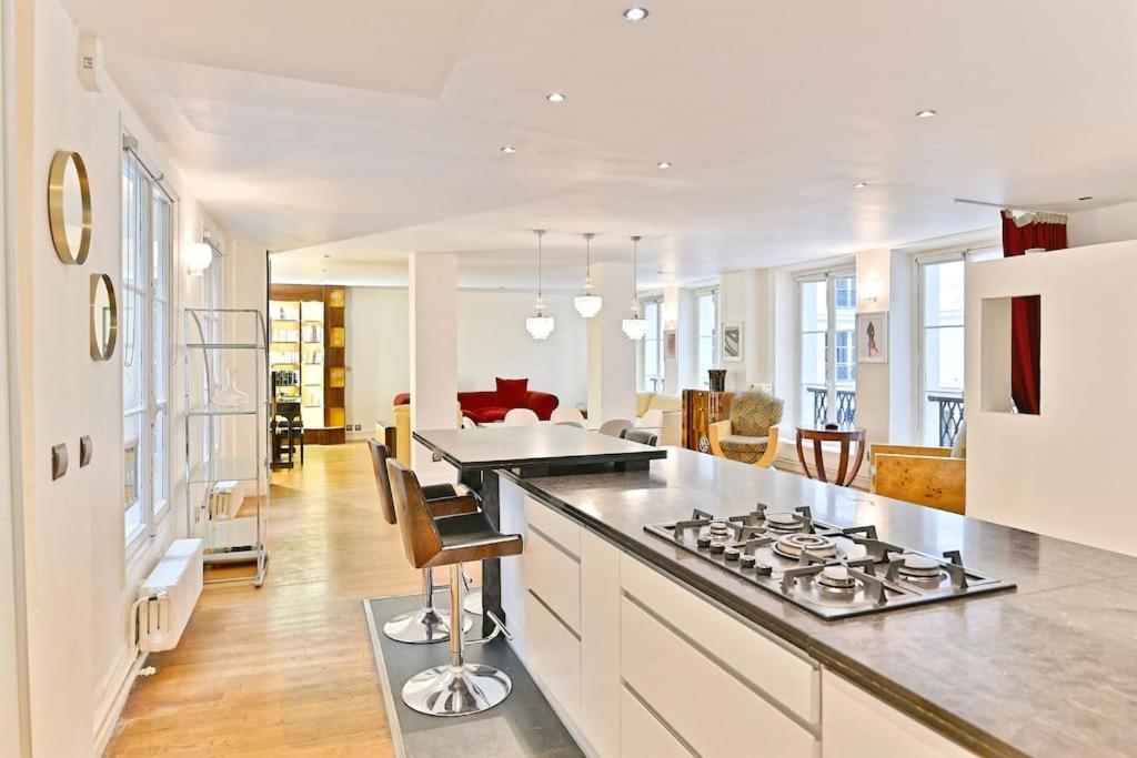 Apartment Grand Prestigieux Et A Paris