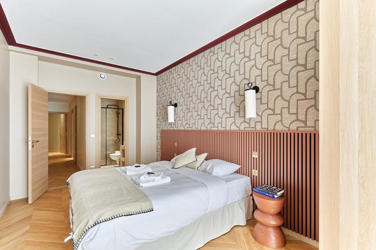 Incredible Ac 3 Bedrooms Center Of By Prestige Apartment *