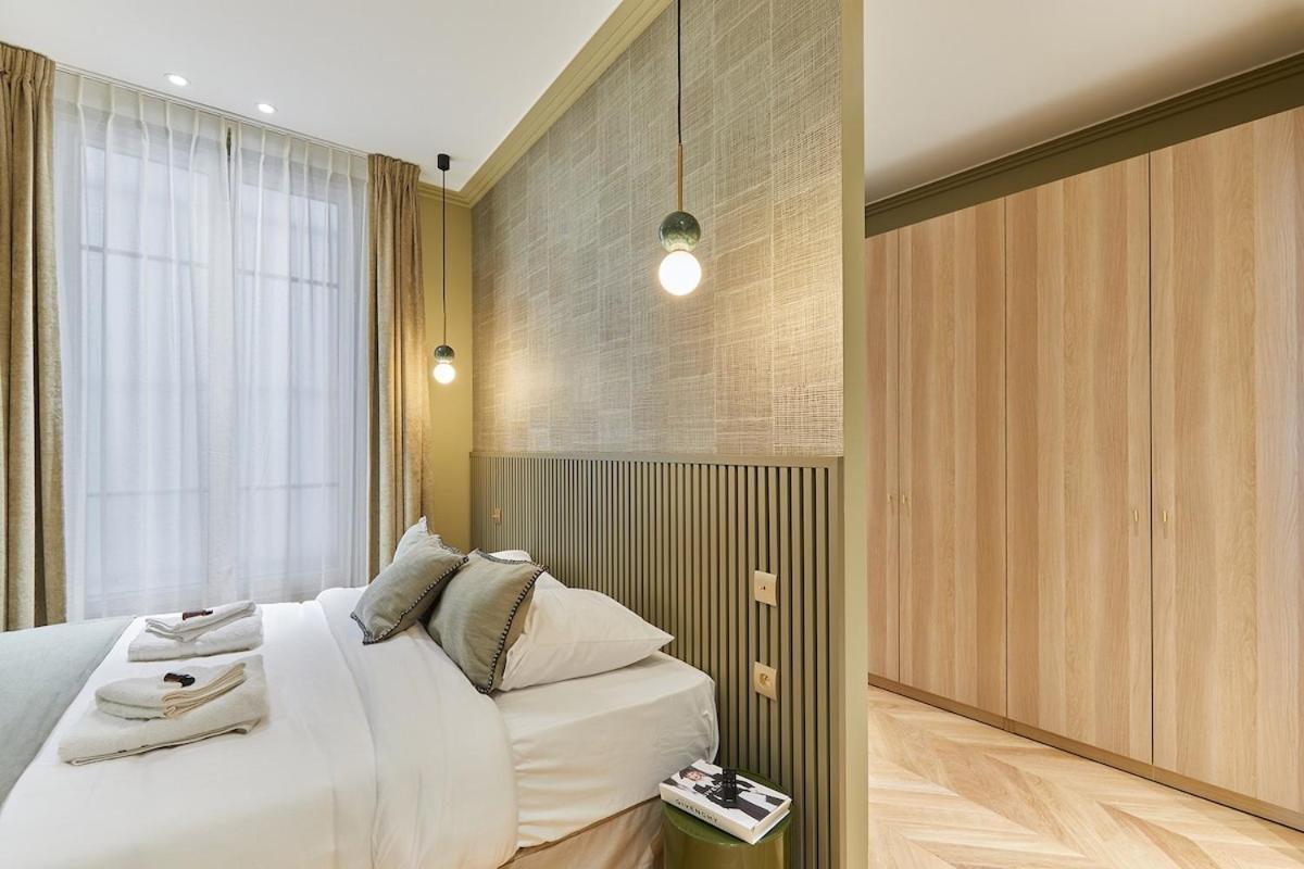 Incredible Ac 3 Bedrooms Center Of By Prestige Apartment *