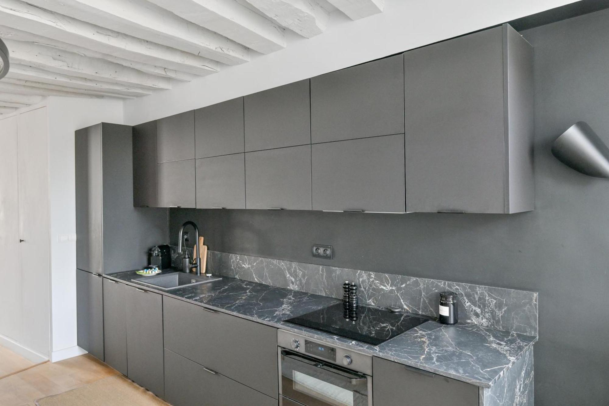 Apartment Stunning One-bedroom, Marais - Place Des Vosges Paris