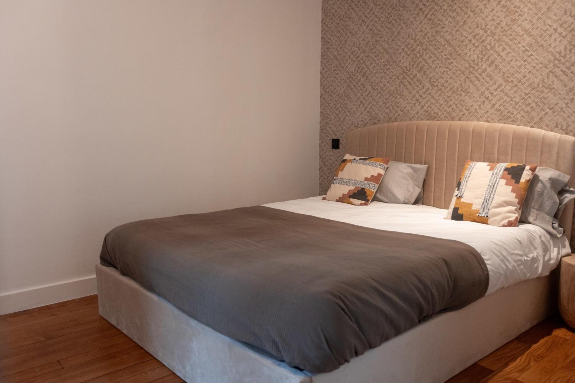 Chic Et Spacieux 6 Personnes- Cite De La Science Apartment