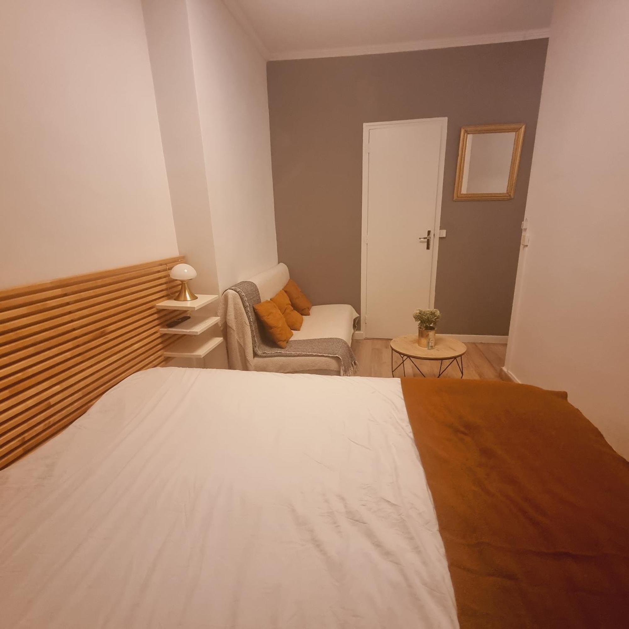 Joli A Bastille Apartment