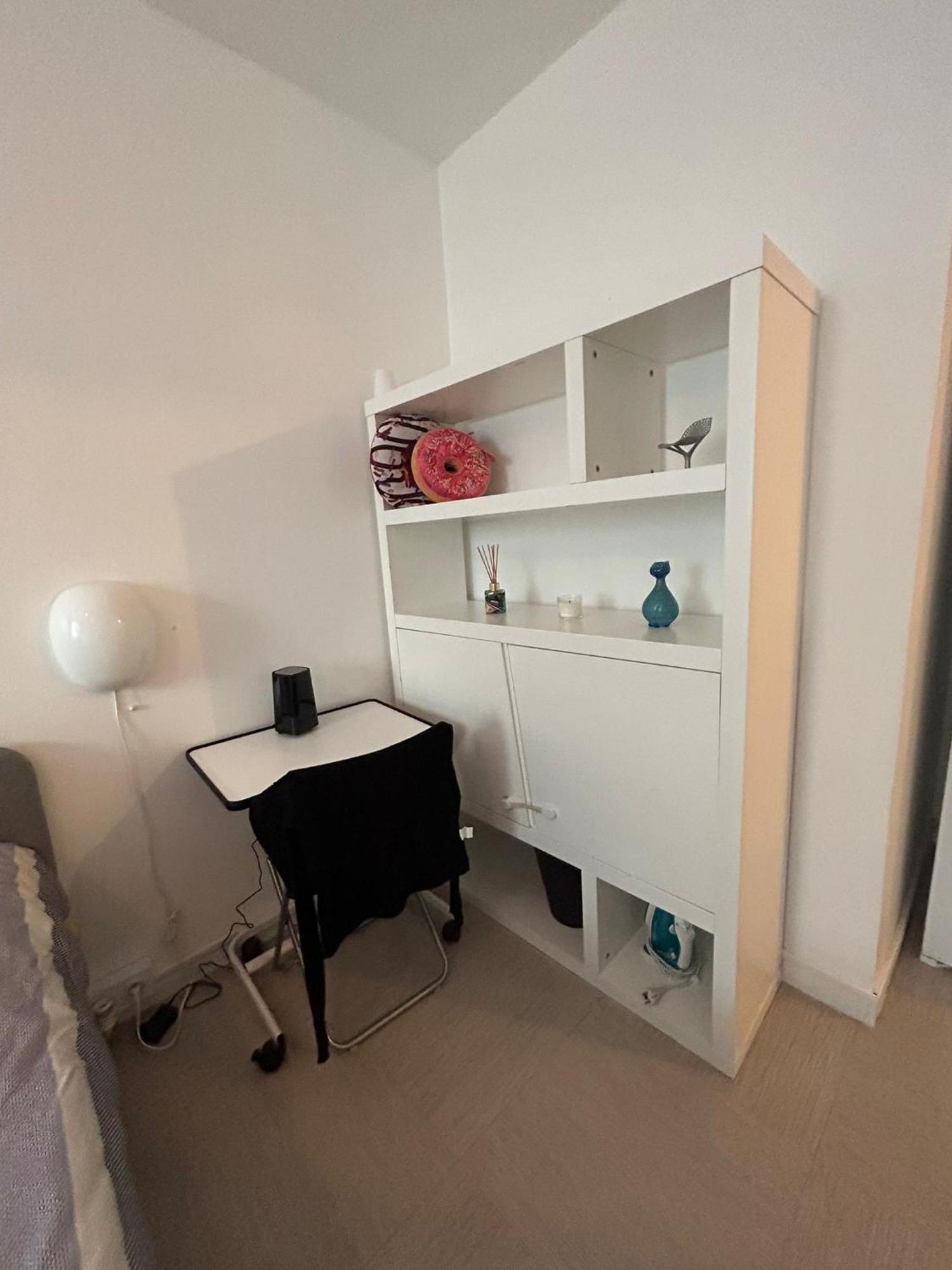 The Olympic In Host Female Guests Only Homestay *
