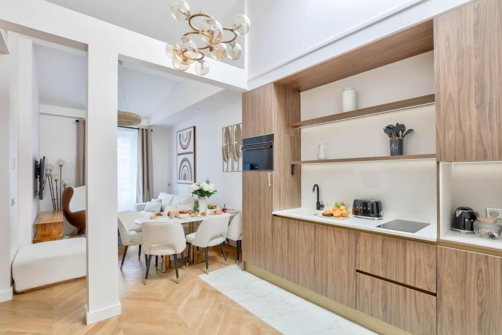 Apartment Luxurious Family Flat - Le Marais - With Ac