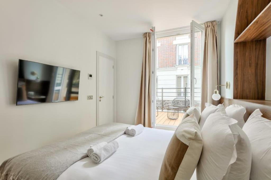 Terrace Getaway - Le Marais - With Ac *