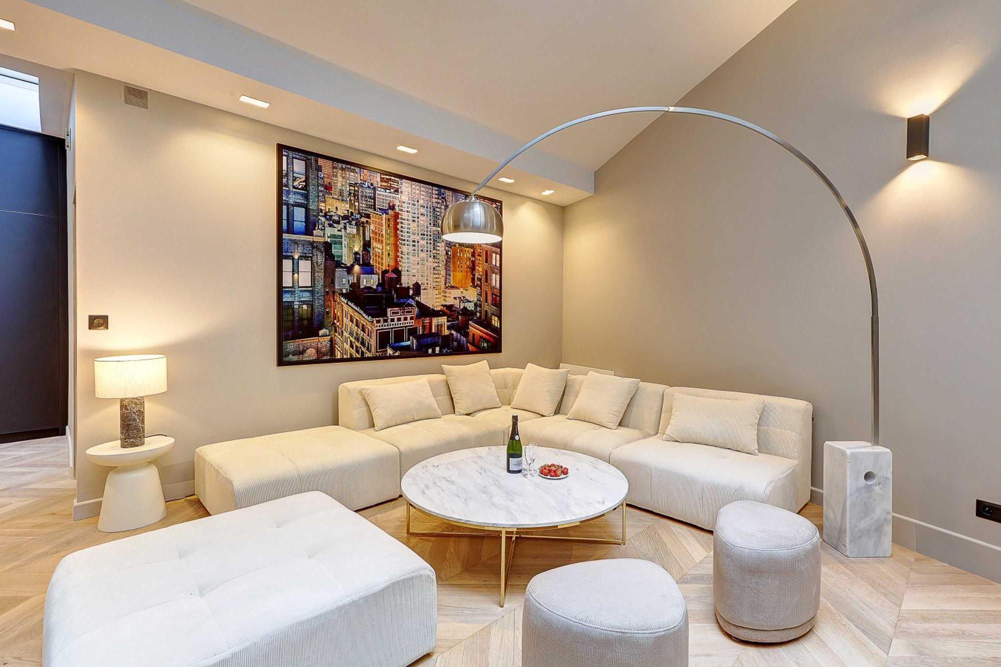 Elegant With Ac - 3br-10p- Le Marais