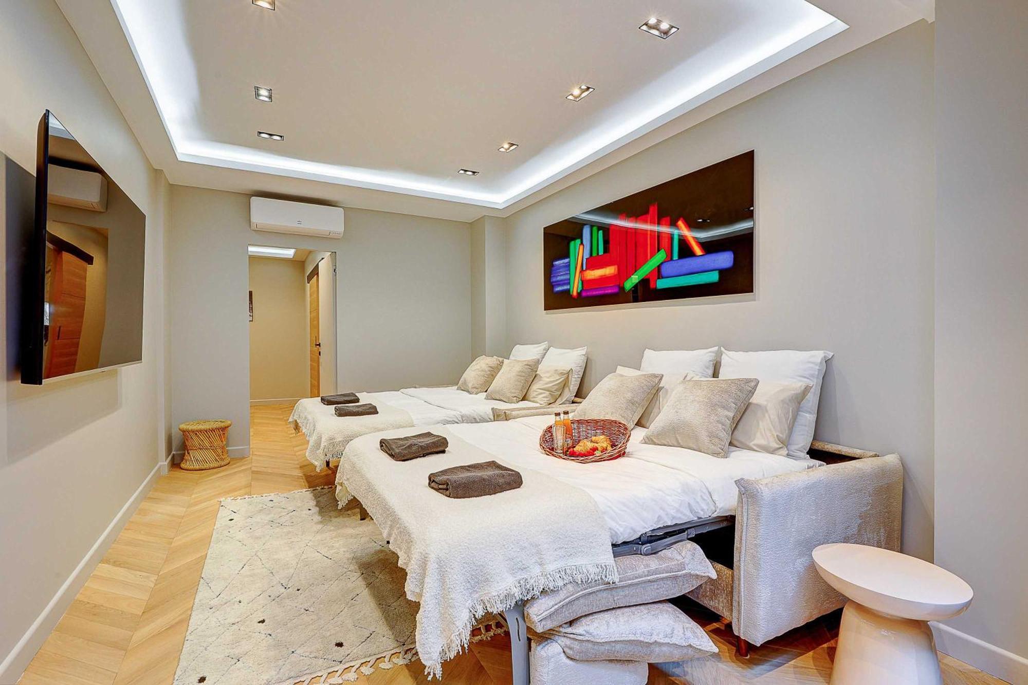 Elegant With Ac - 3br-10p- Le Marais