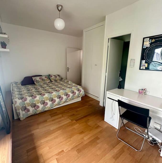 Charmant Studio, Central Apartment *