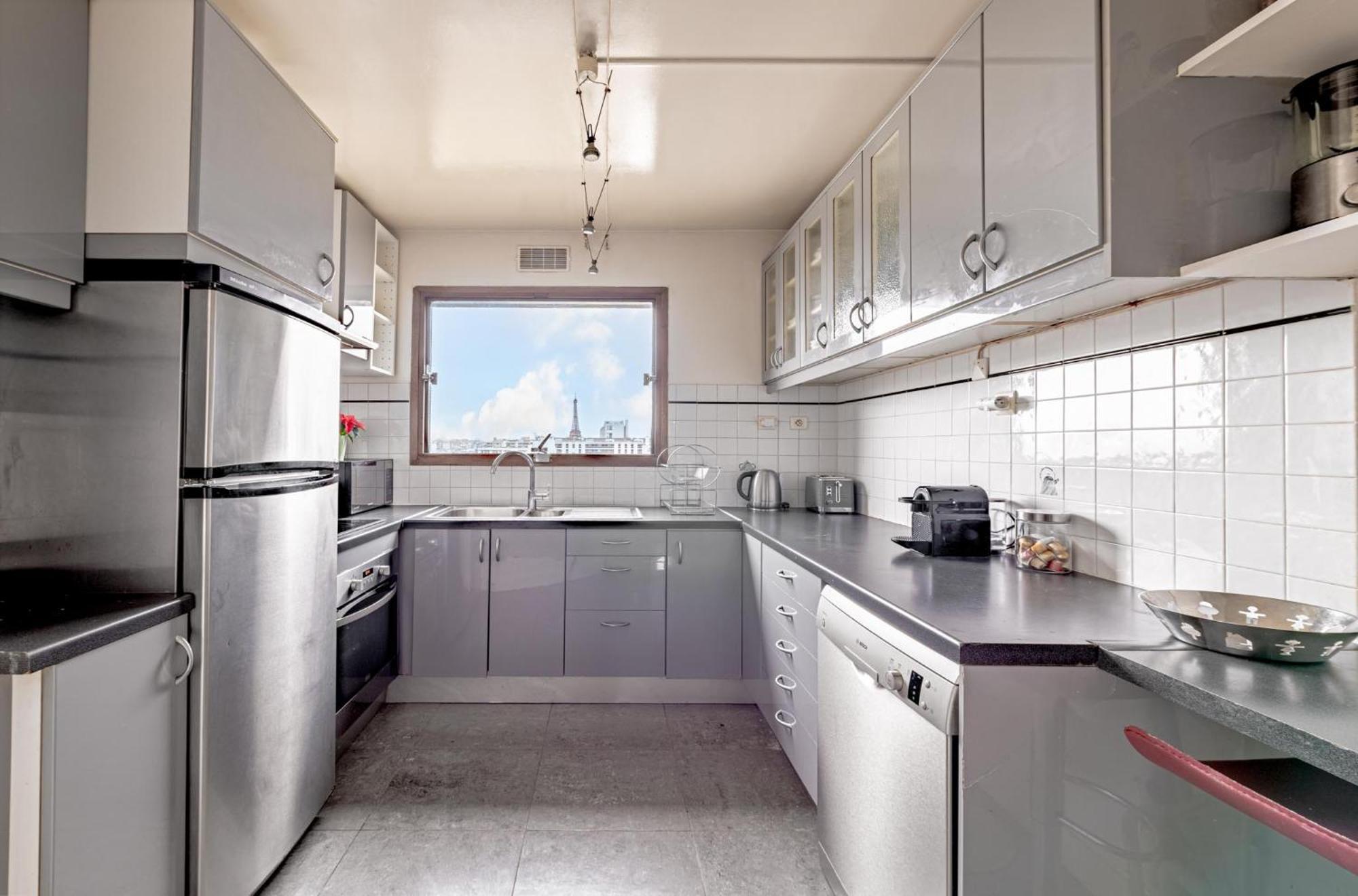 New - 3 Bedroom Flat With Eiffel Tower View Appartement *