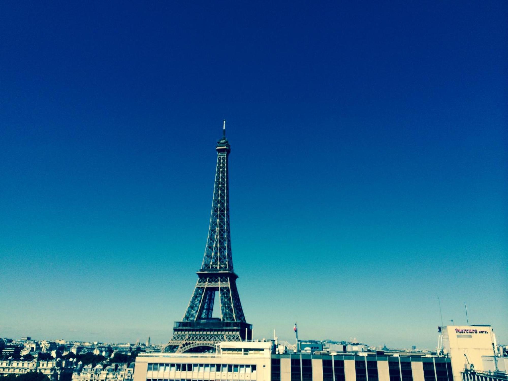 Eiffel Tower Incredible View *