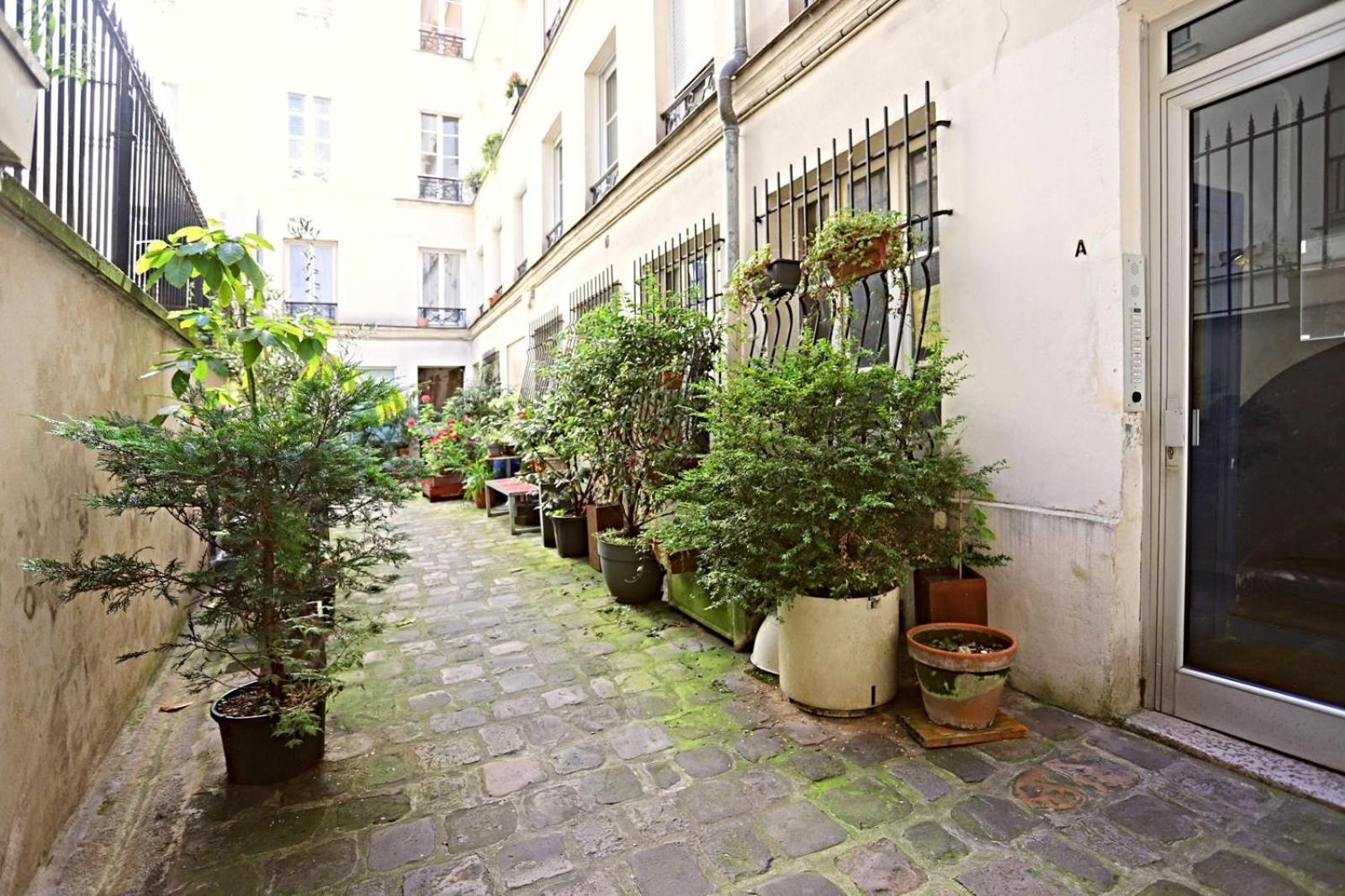Faubourg St Denis 4 Personnes Paris