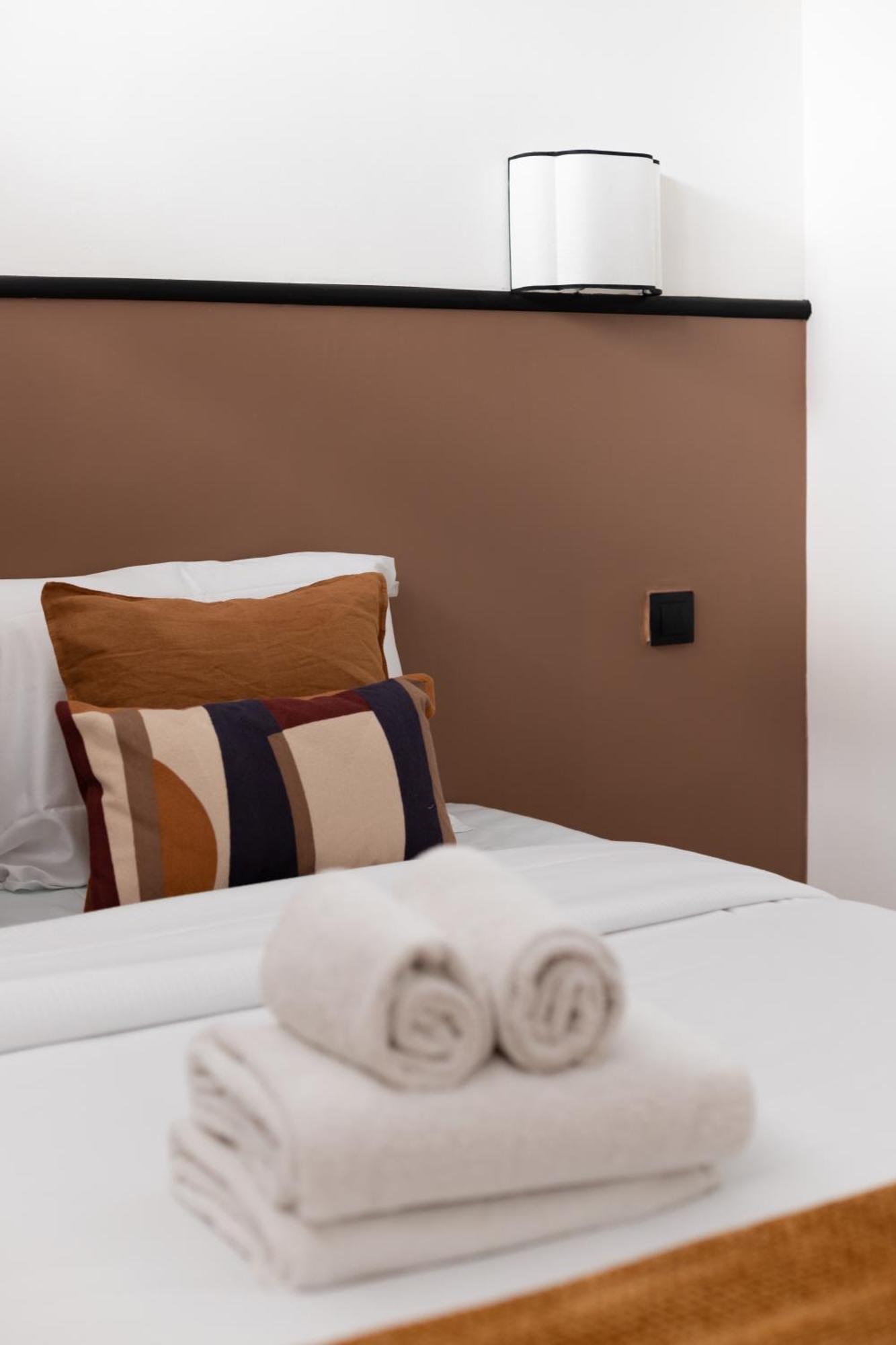 Batignolles Truffaut Charming 4p-1br