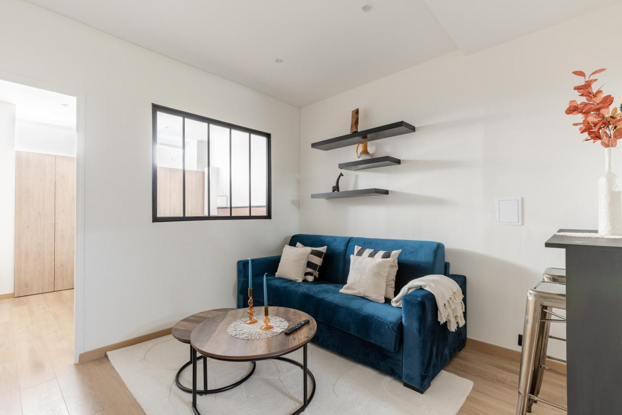 Batignolles Truffaut Charming 4p-1br *
