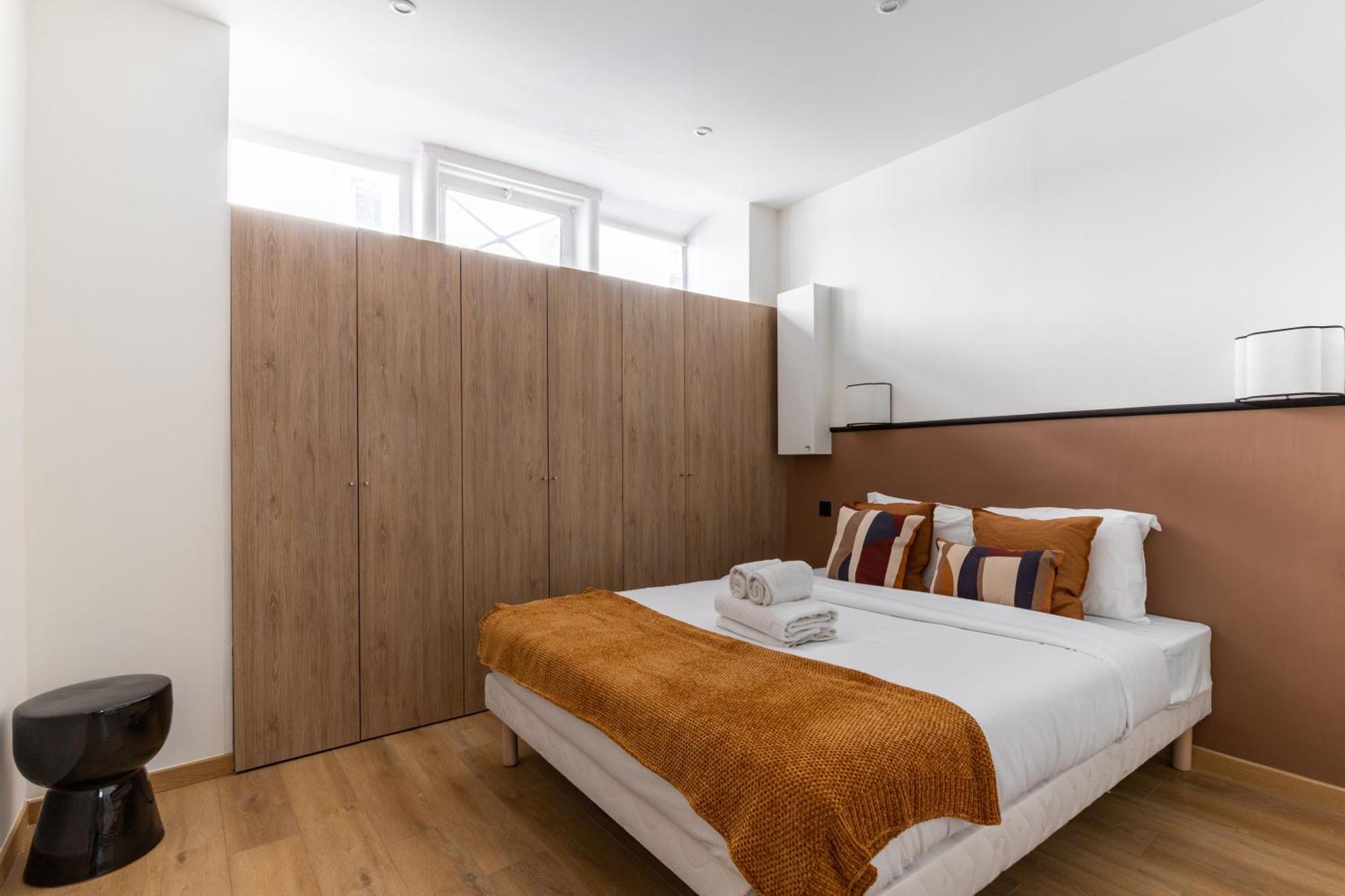 Batignolles Truffaut Charming 4p-1br *