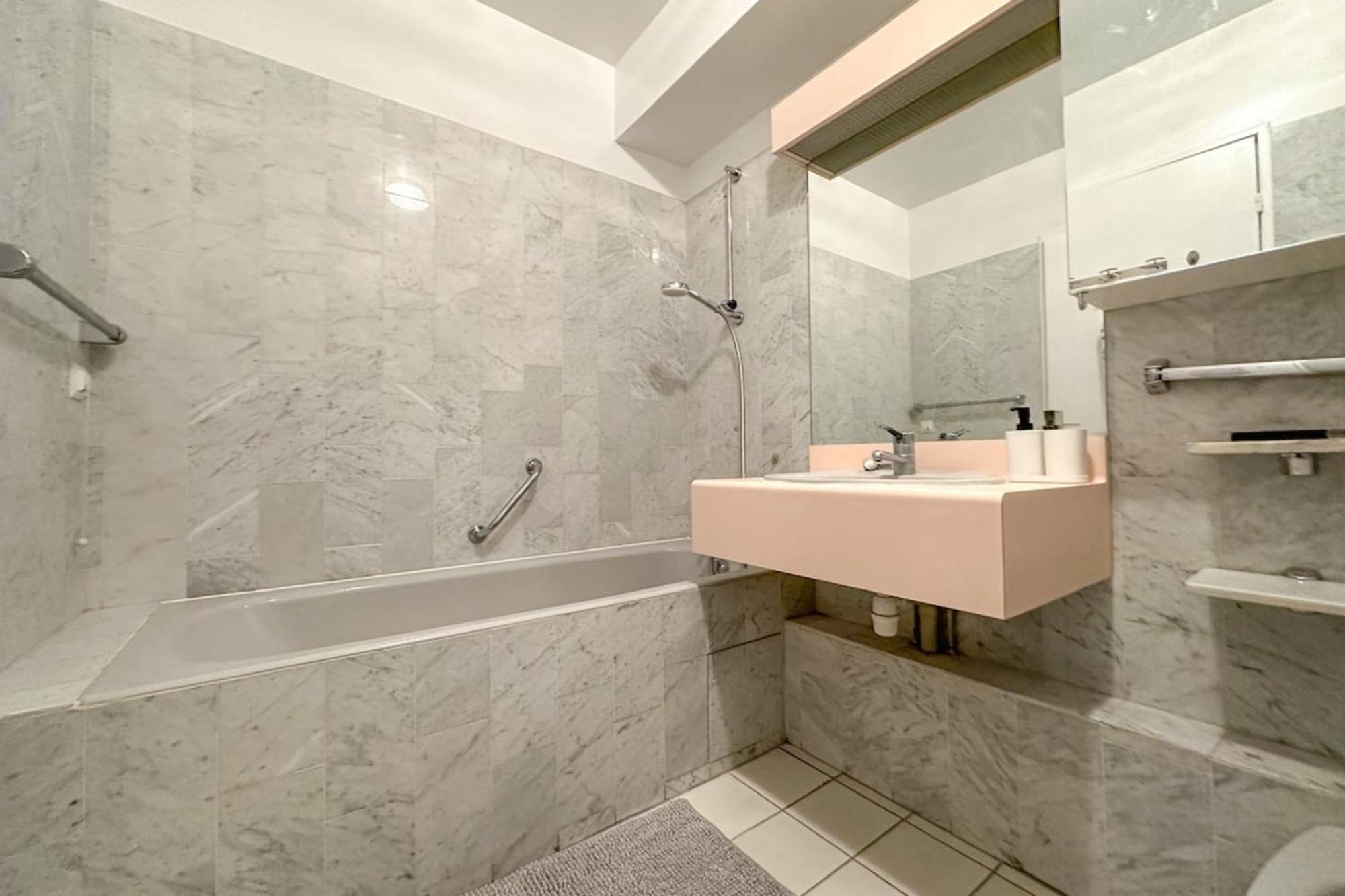 Apartment Flexliving - Whole - Hillairet Paris