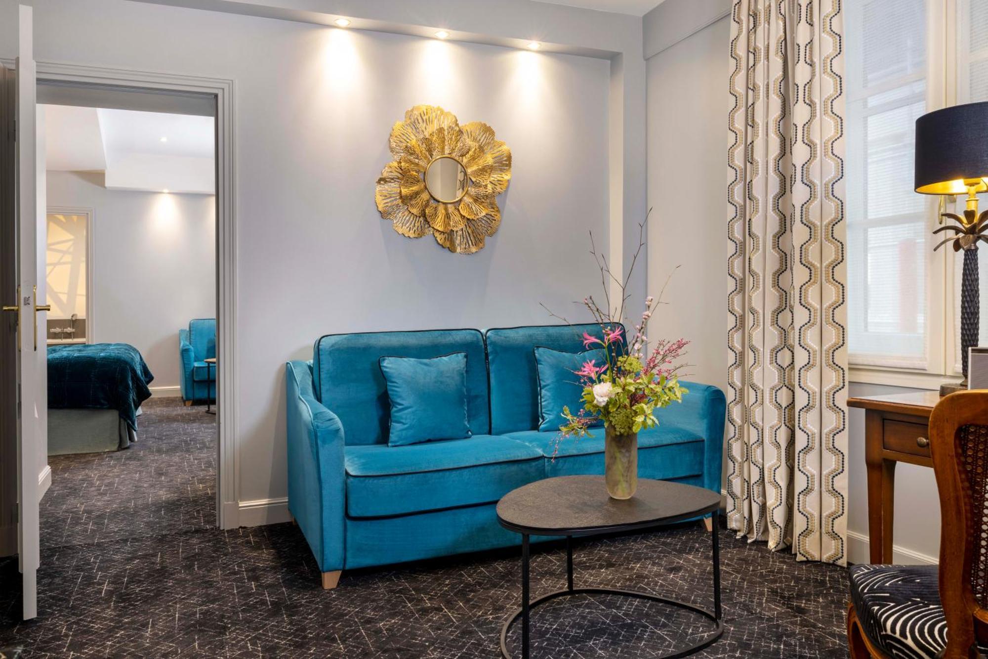 Le Relais Saint Honoré Hotel 4*