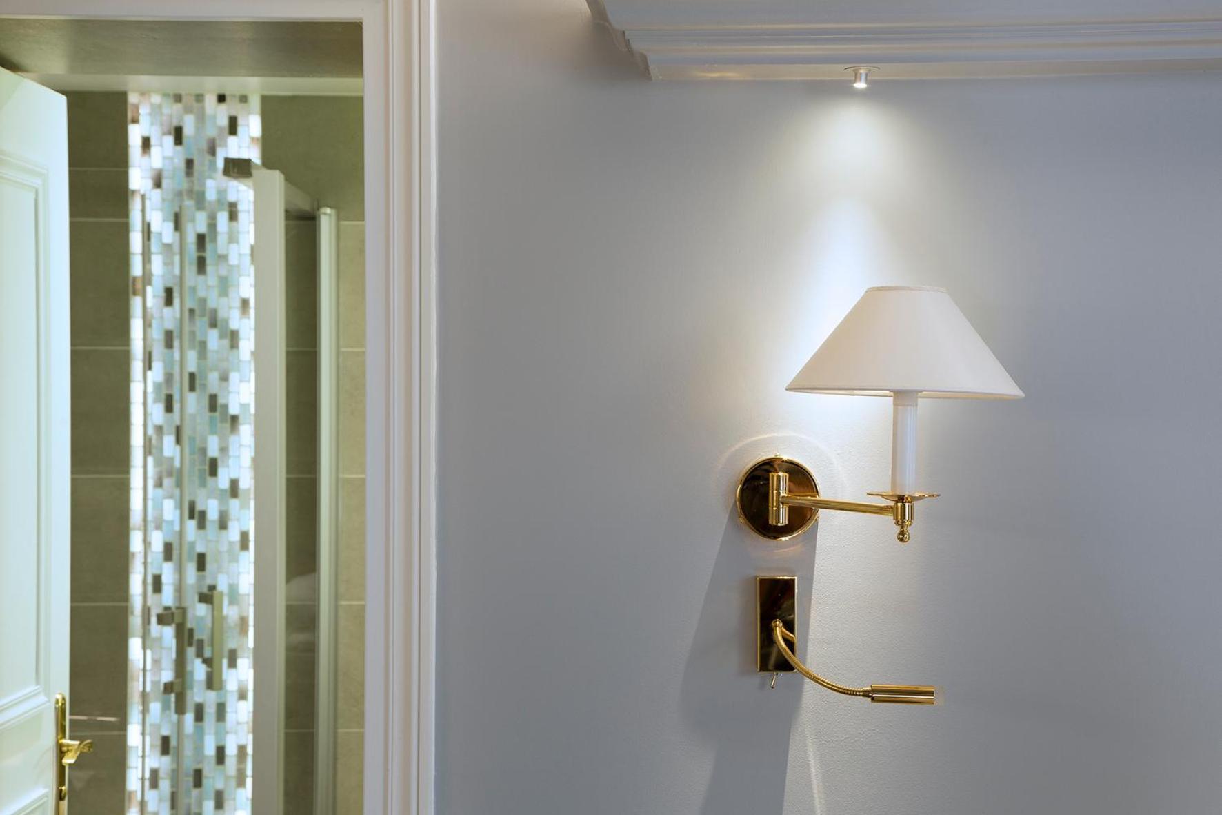 Le Relais Saint Honoré Hotel 4*