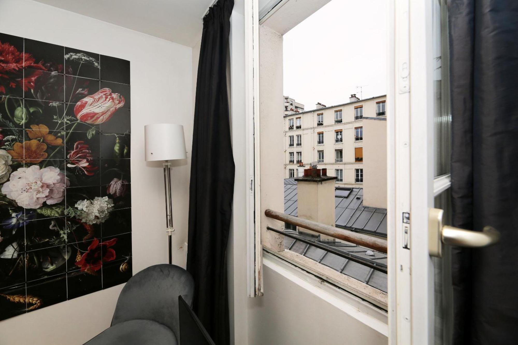 Studio De Charme Dans Quartier Anime 5 Paris