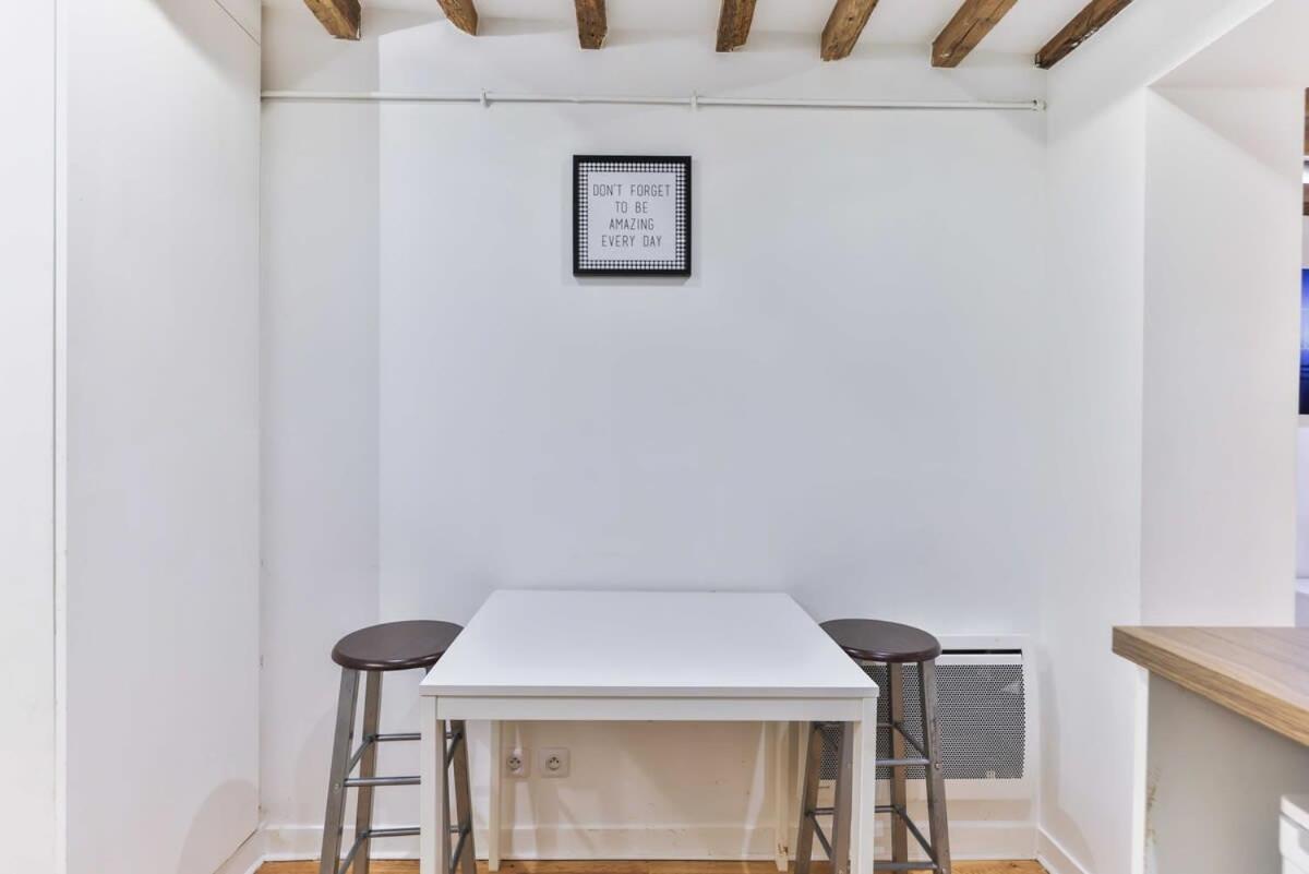 Dazzling Studio Caire * Paris