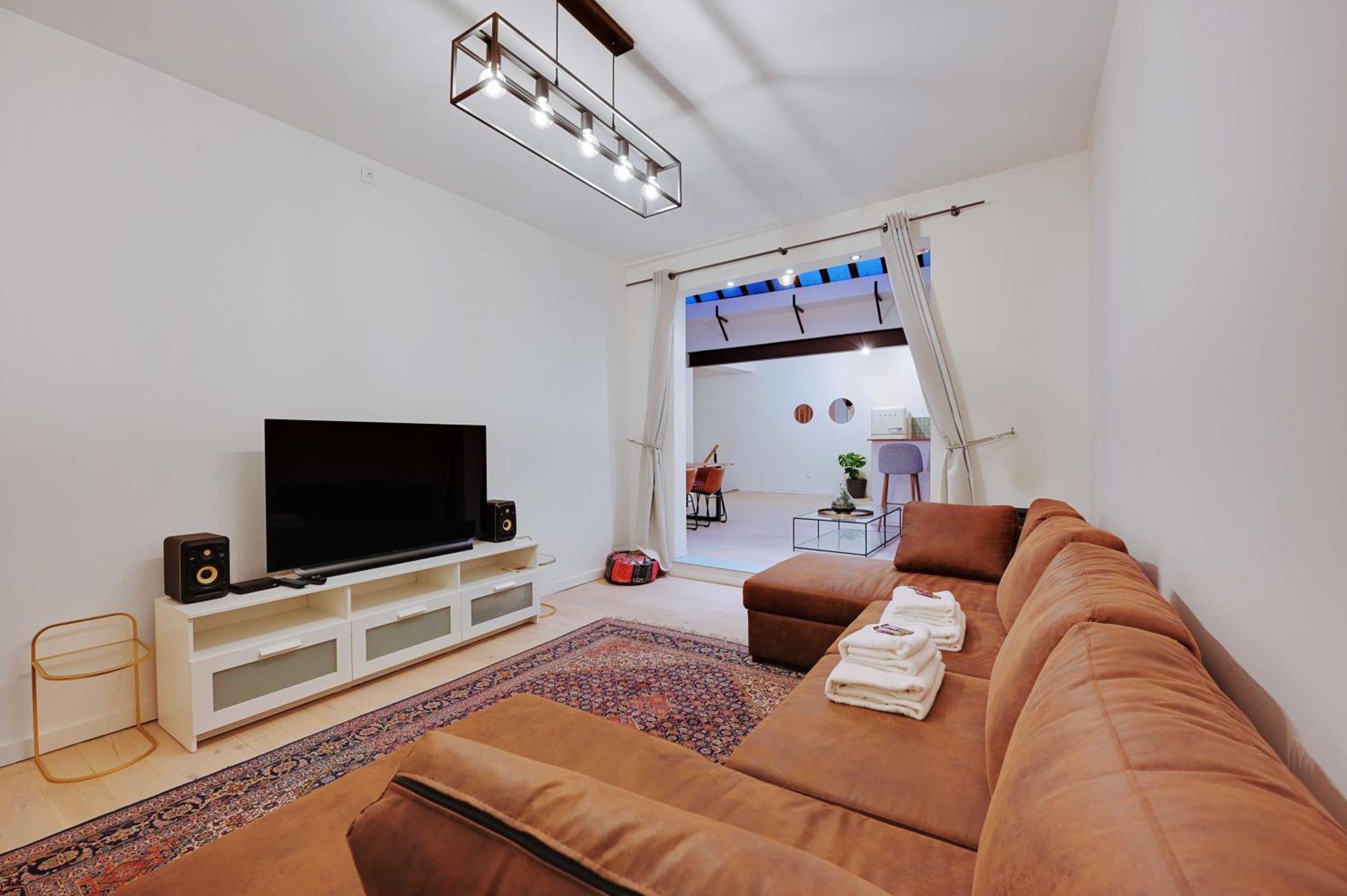 Chic - 2br-6p - Center Of Apartment *