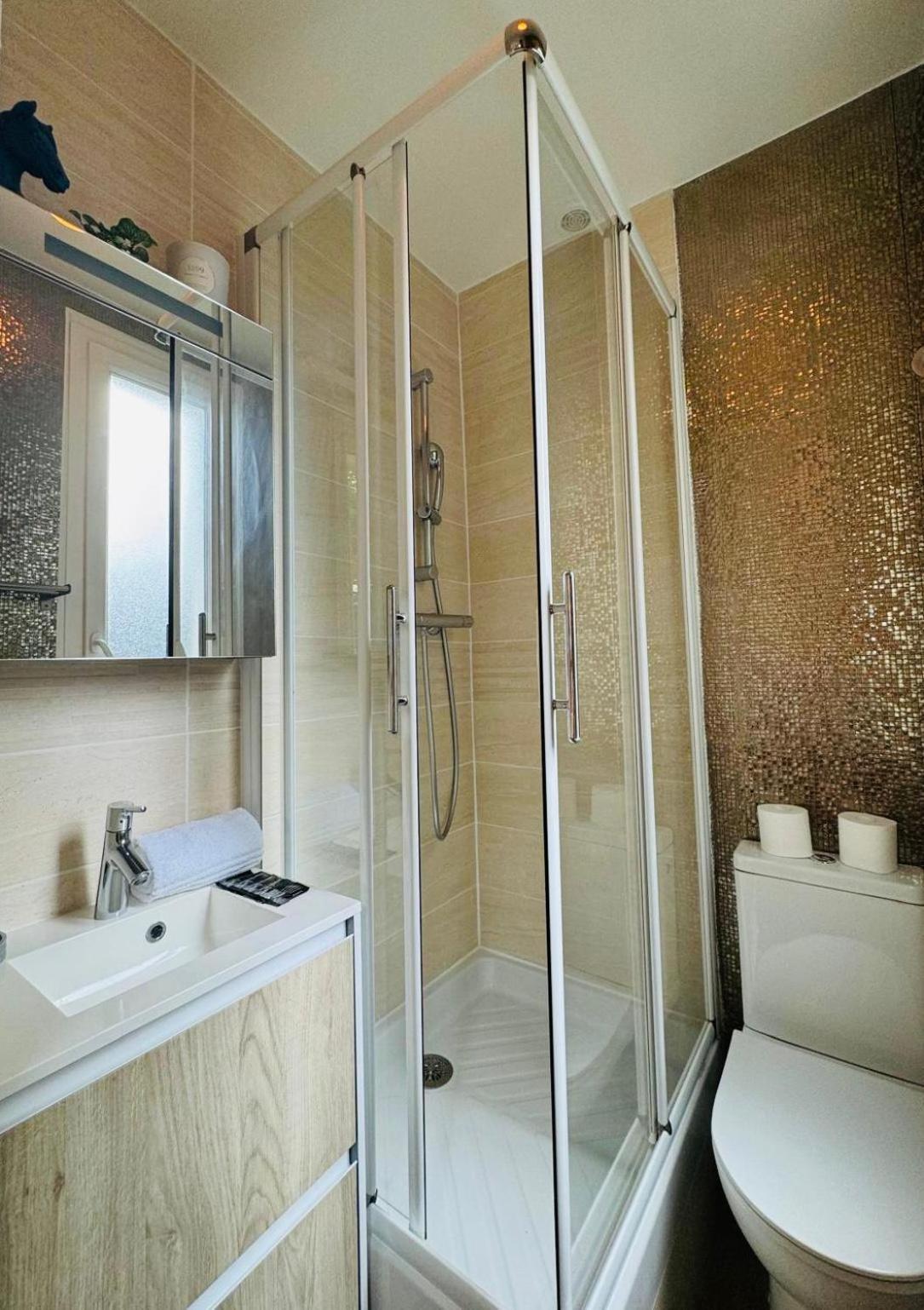 Appartement Au Coeur De Montmartre! Paris