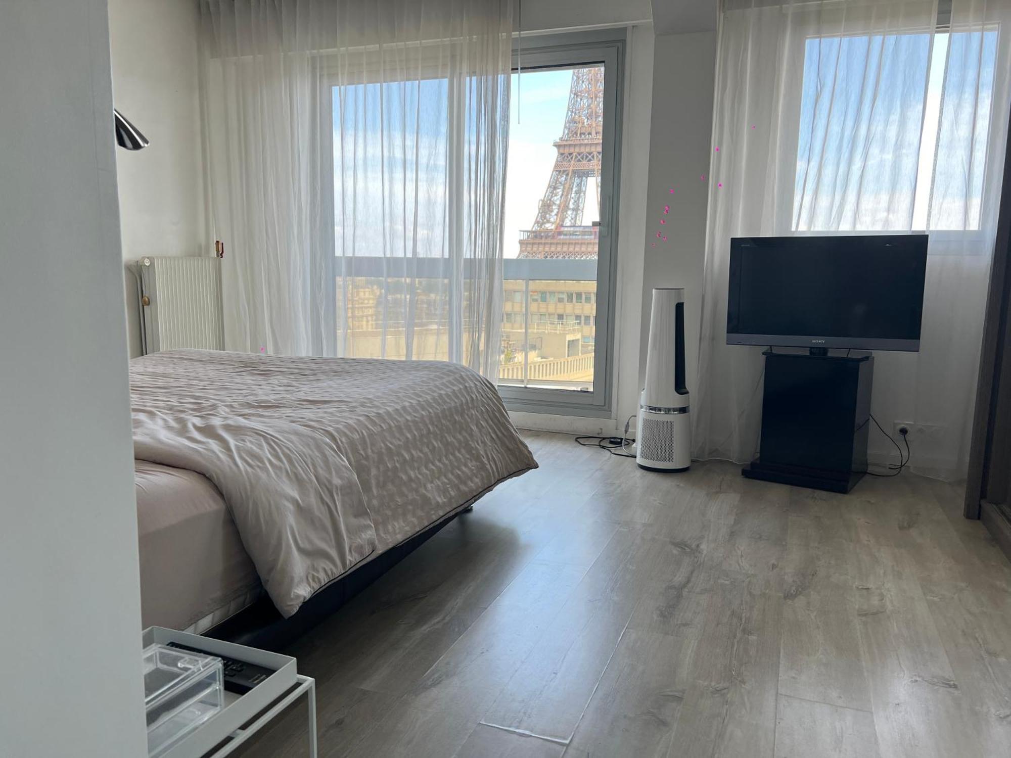 Apartment Eiffel Tower Incredible View
