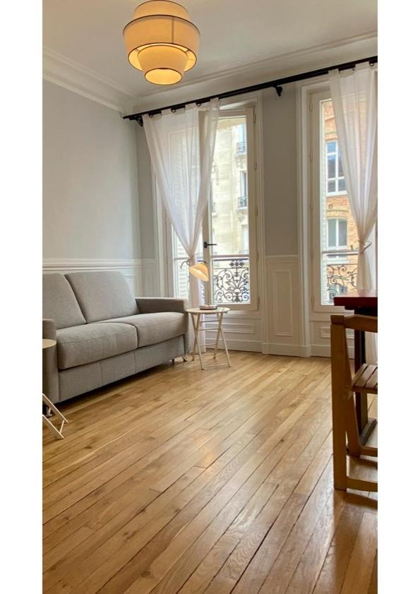 Sunny Bastille-roquette Paris