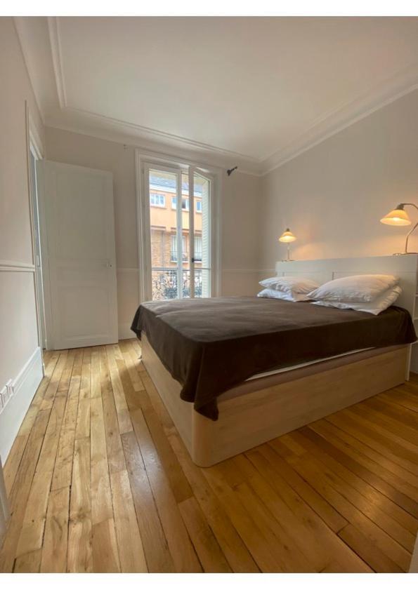 Sunny Bastille-roquette Apartment Paris