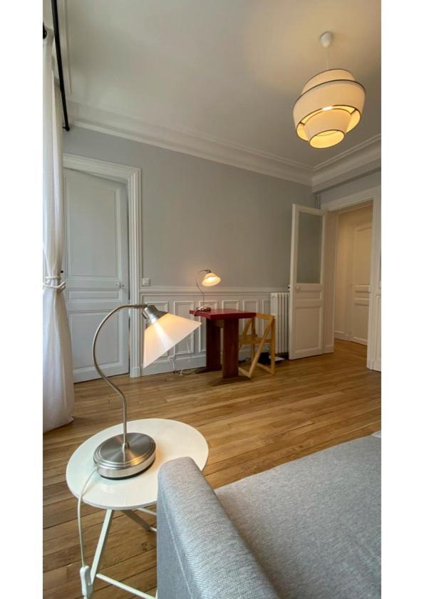 Sunny Bastille-roquette * Paris