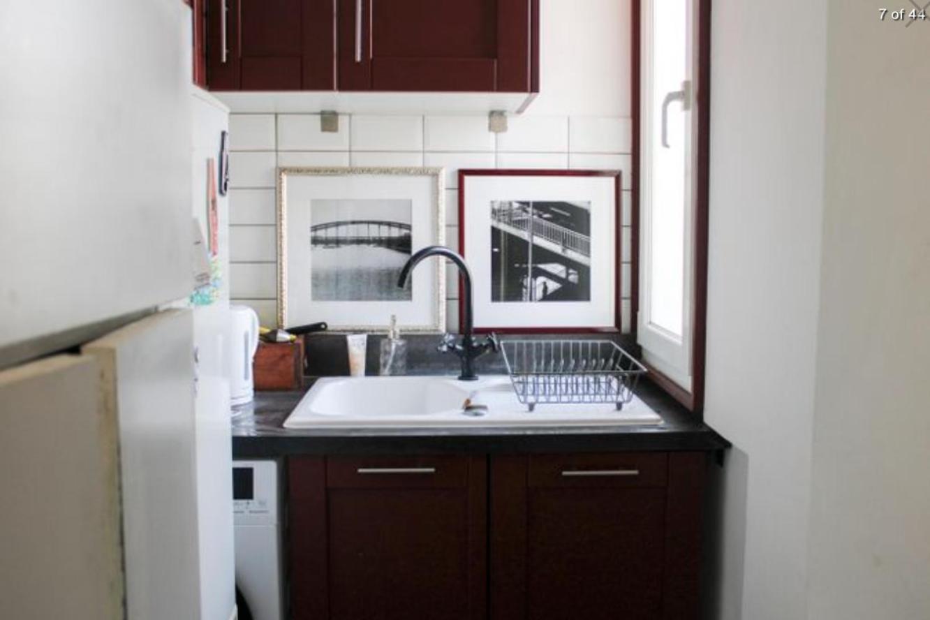 Apartment Deux Pieces Lumineux Et Sans Vis A Vis Paris