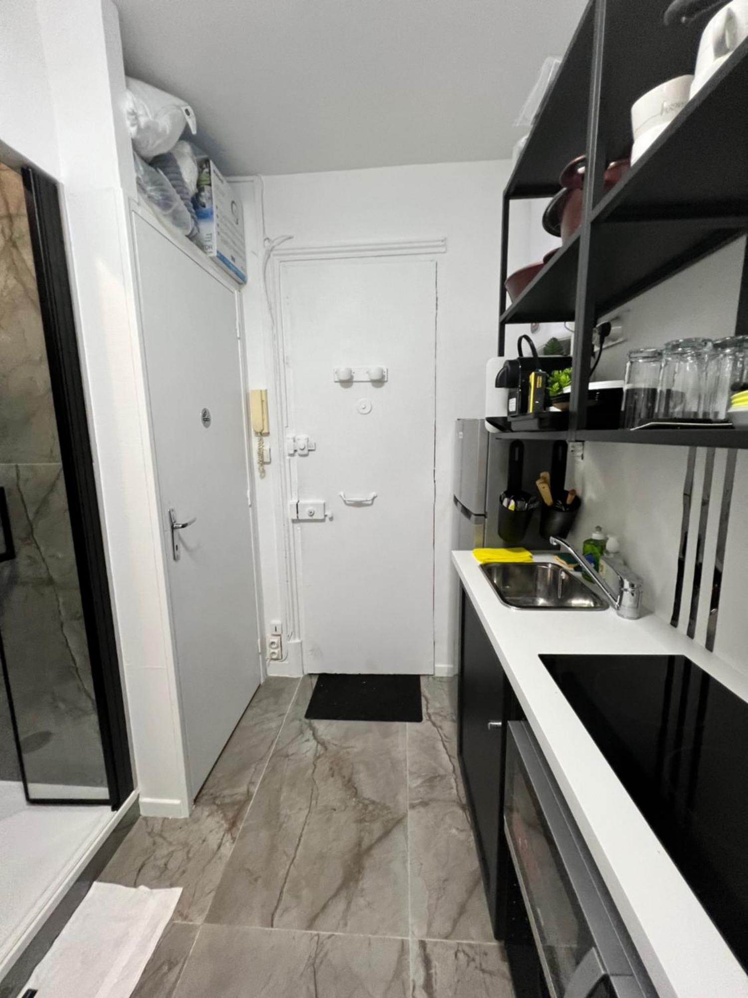 Bastille Bercy Gare De Lyon Climatisee 9m2 Ideal 1 Pers ,max 2 Pers * Paris