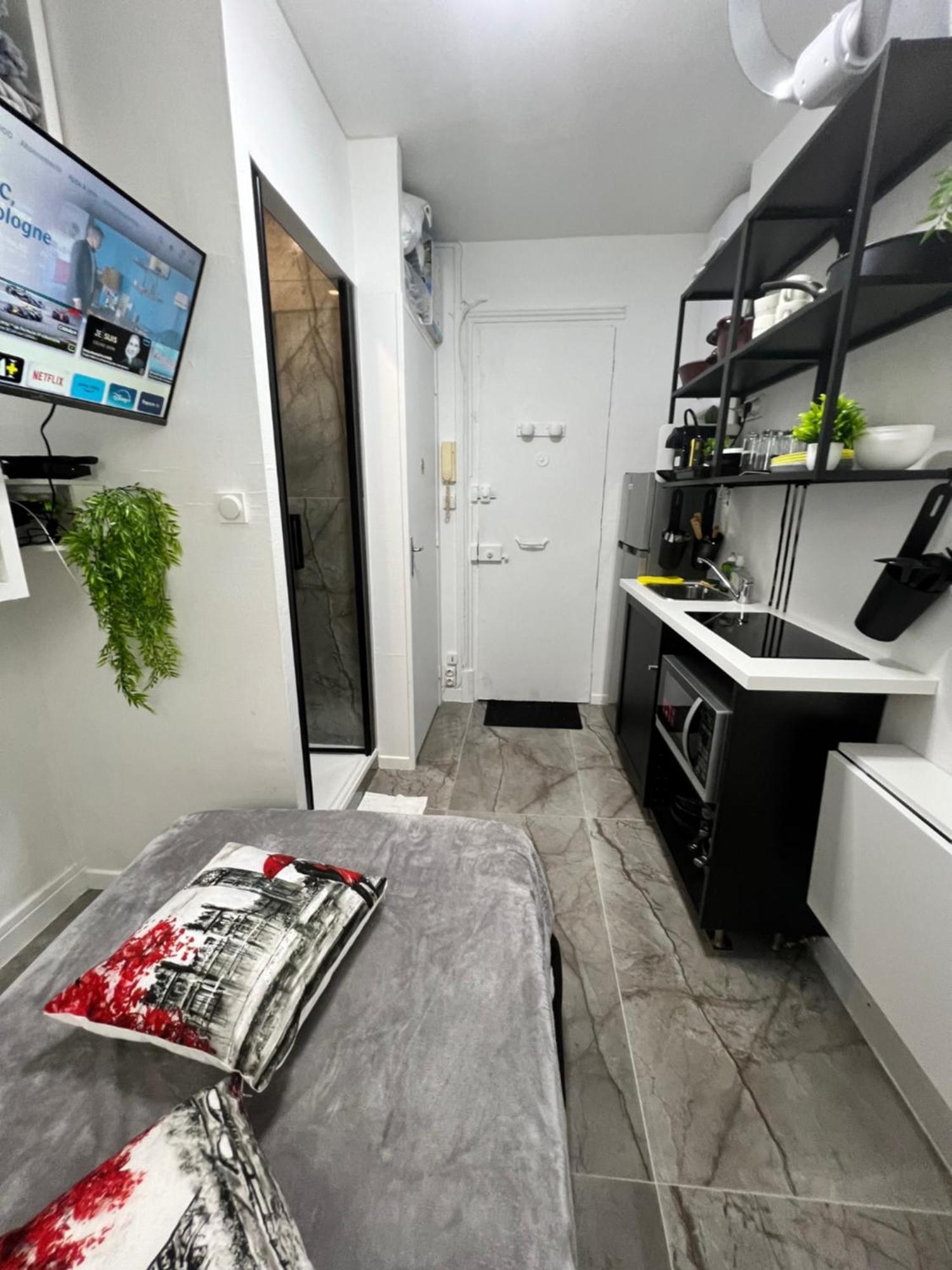 Bastille Bercy Gare De Lyon Climatisee 9m2 Ideal 1 Pers ,max 2 Pers Paris