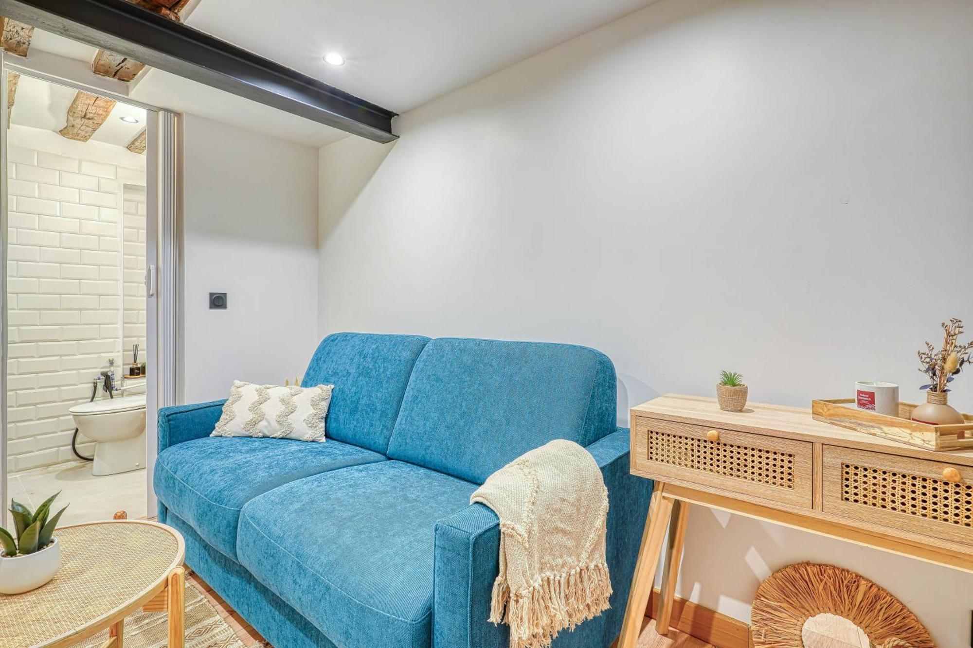 Studio Center