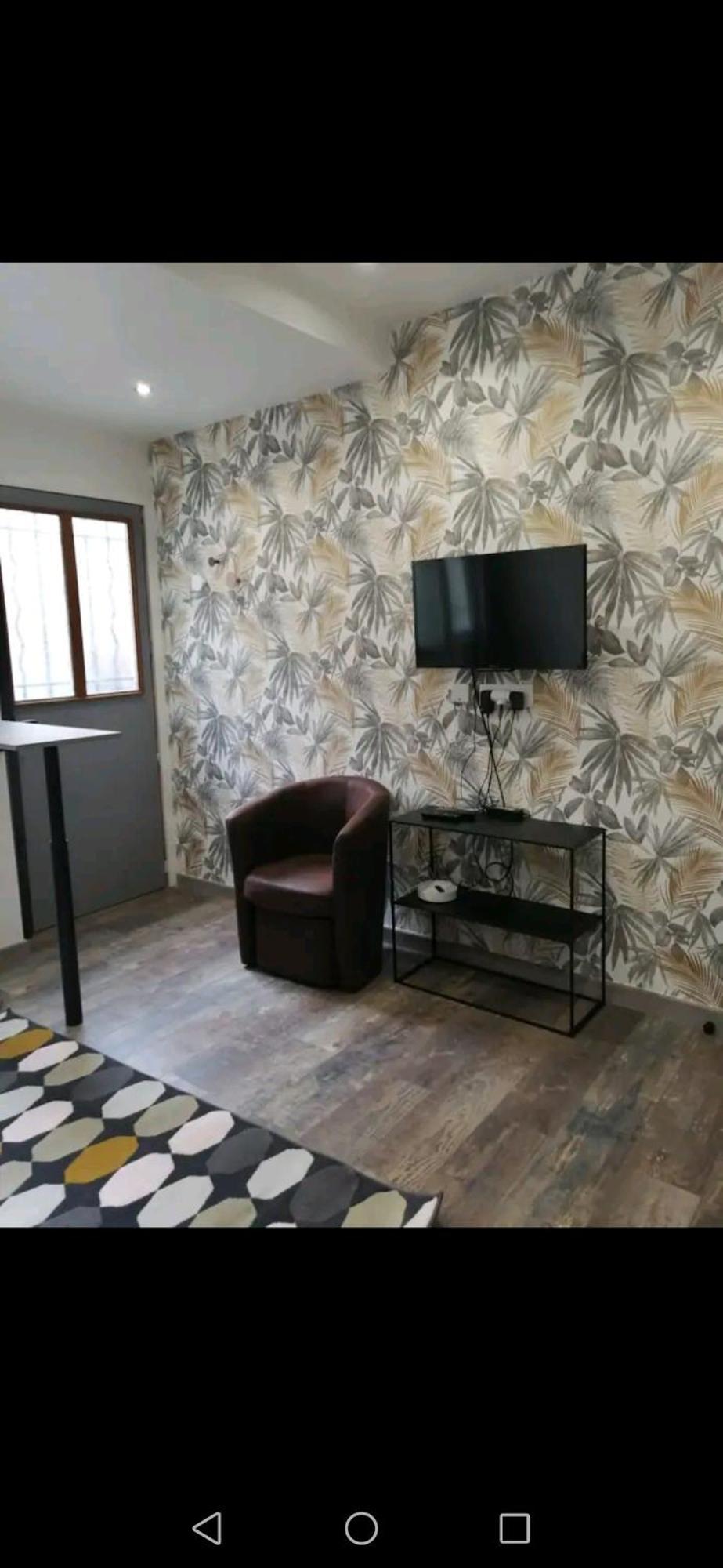 Appartement Charmant Petit Studio Au Calme Paris