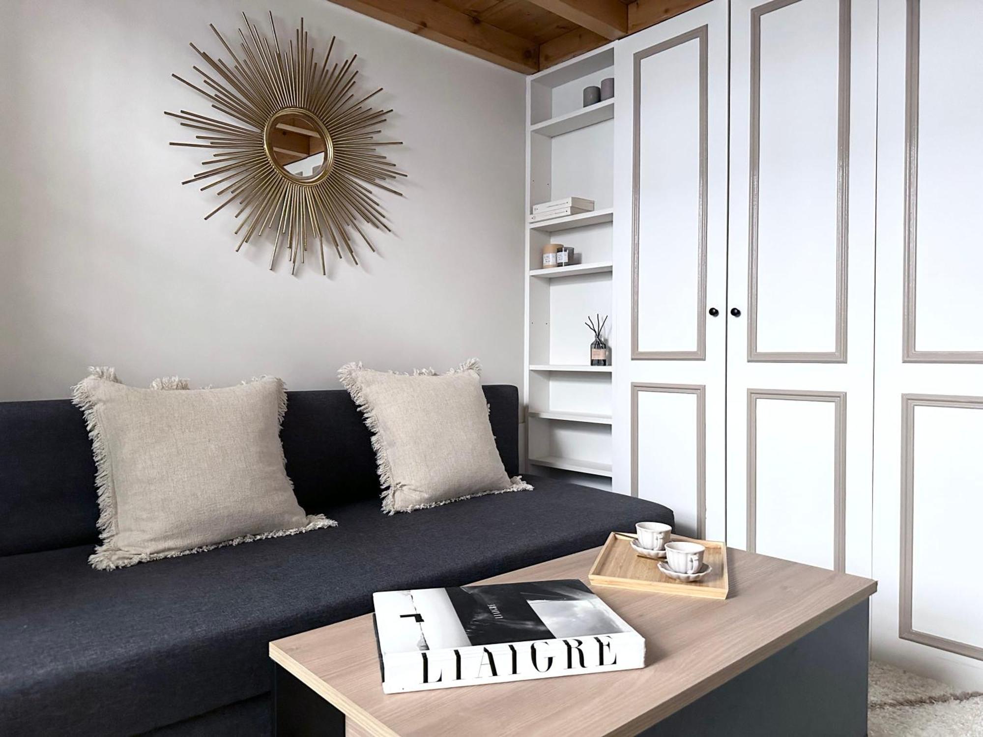 Modern & Dreamy Duplex In Le Marais