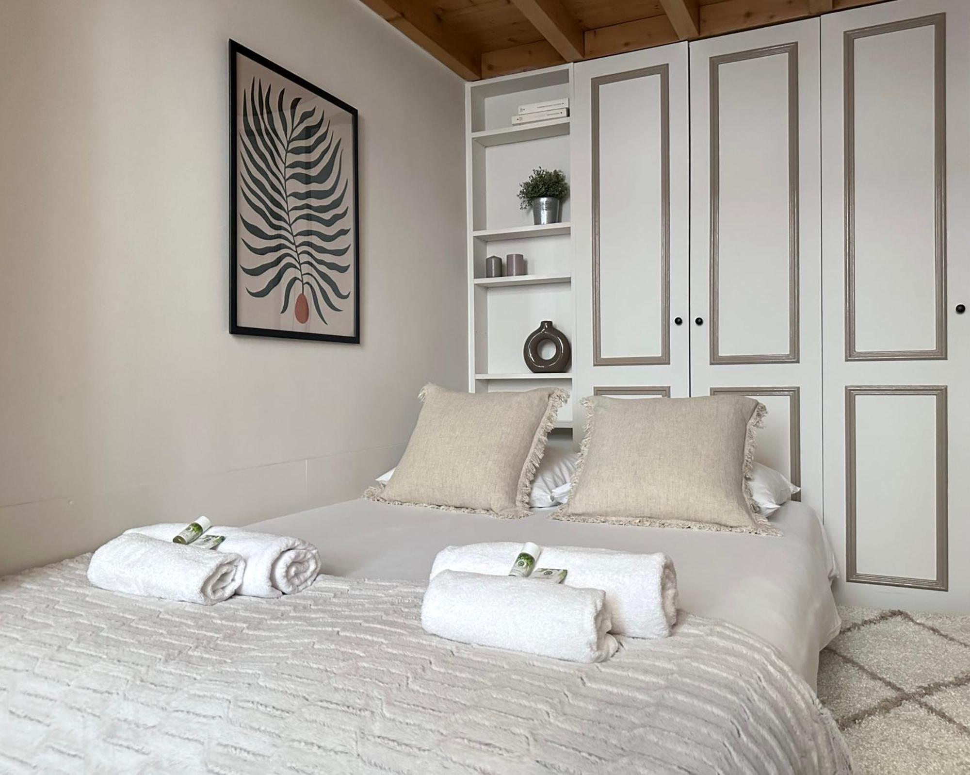 Modern & Dreamy Duplex In Le Marais *