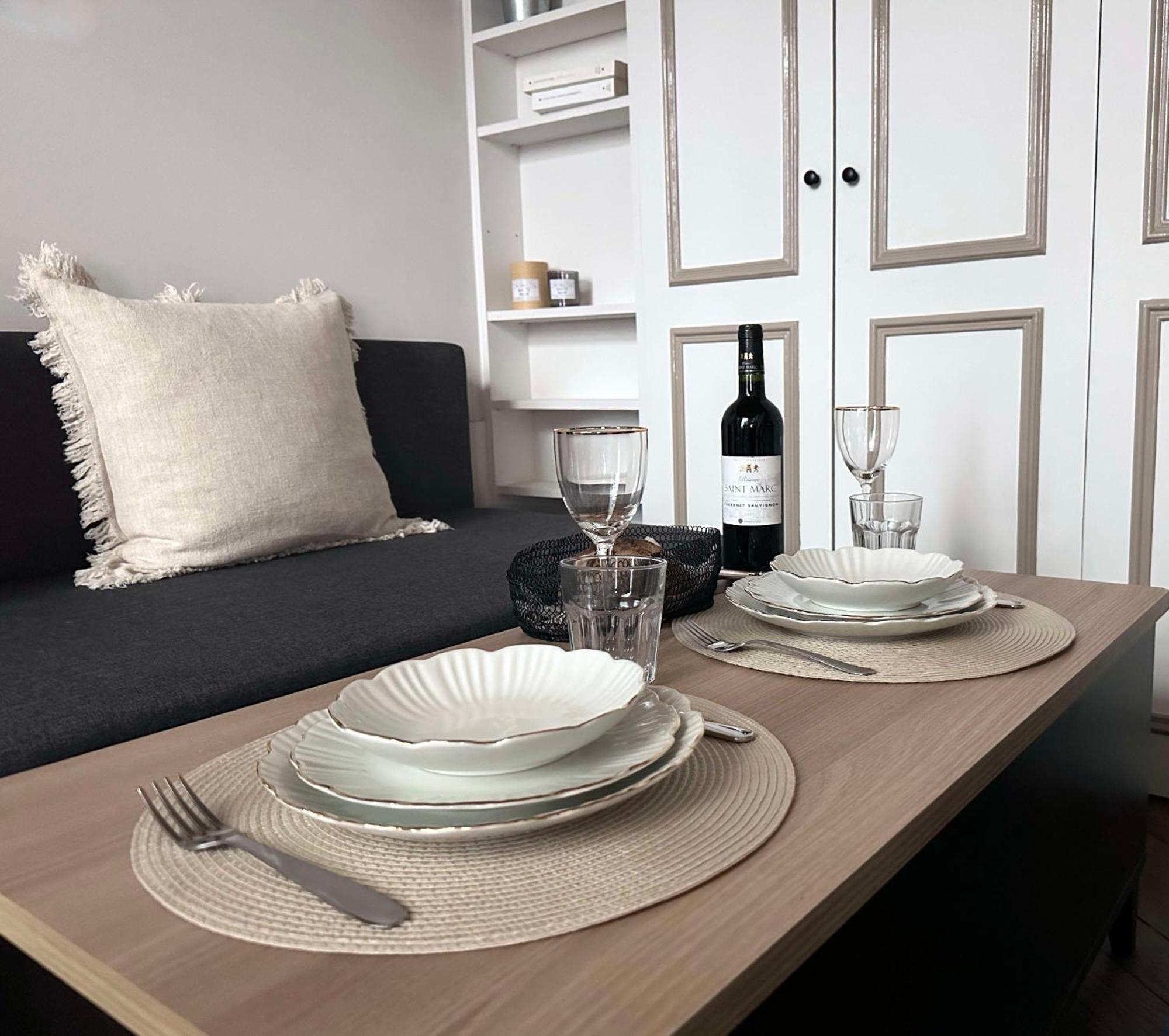 Modern & Dreamy Duplex In Le Marais