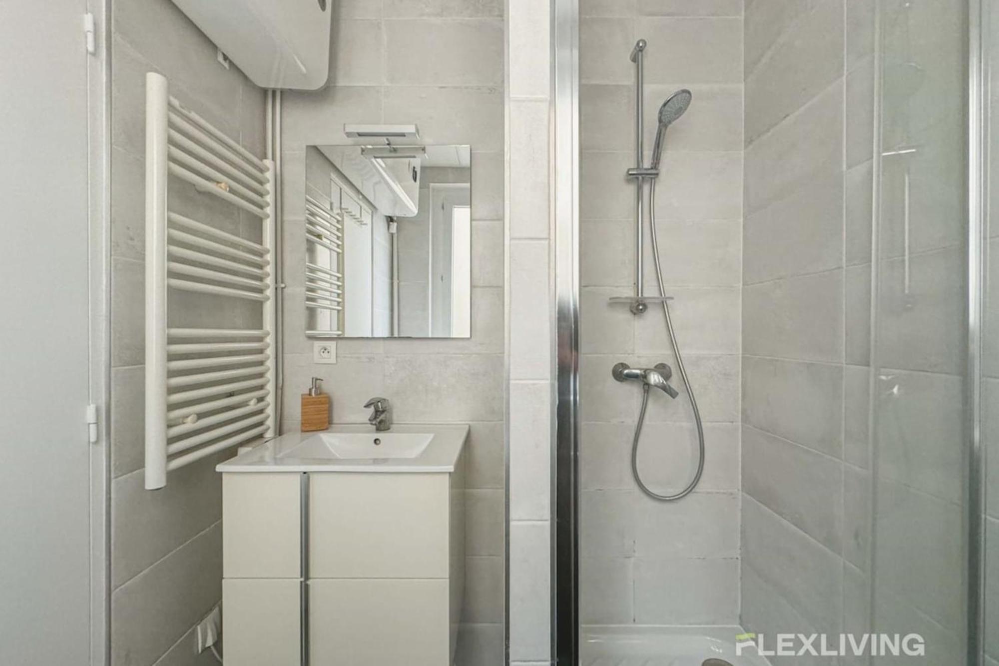 Flexliving - - Caulaincourt Paris