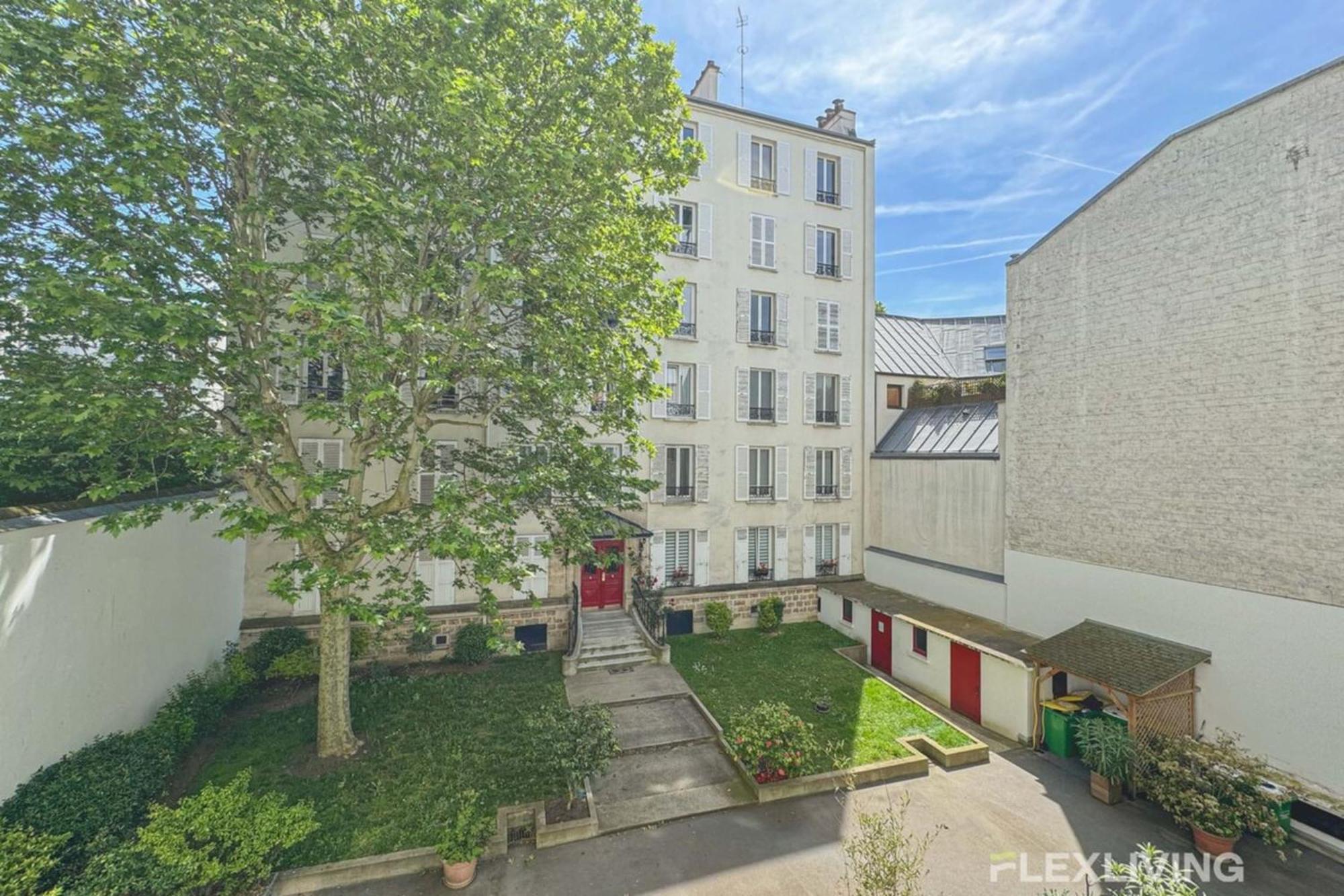 Flexliving - - Friant