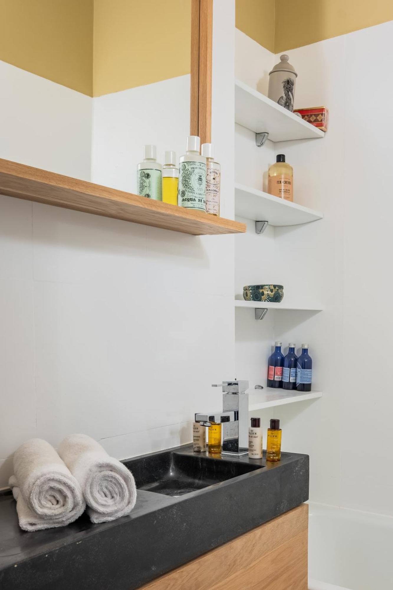 Apartment Veeve - Beauty Among The Bustle *