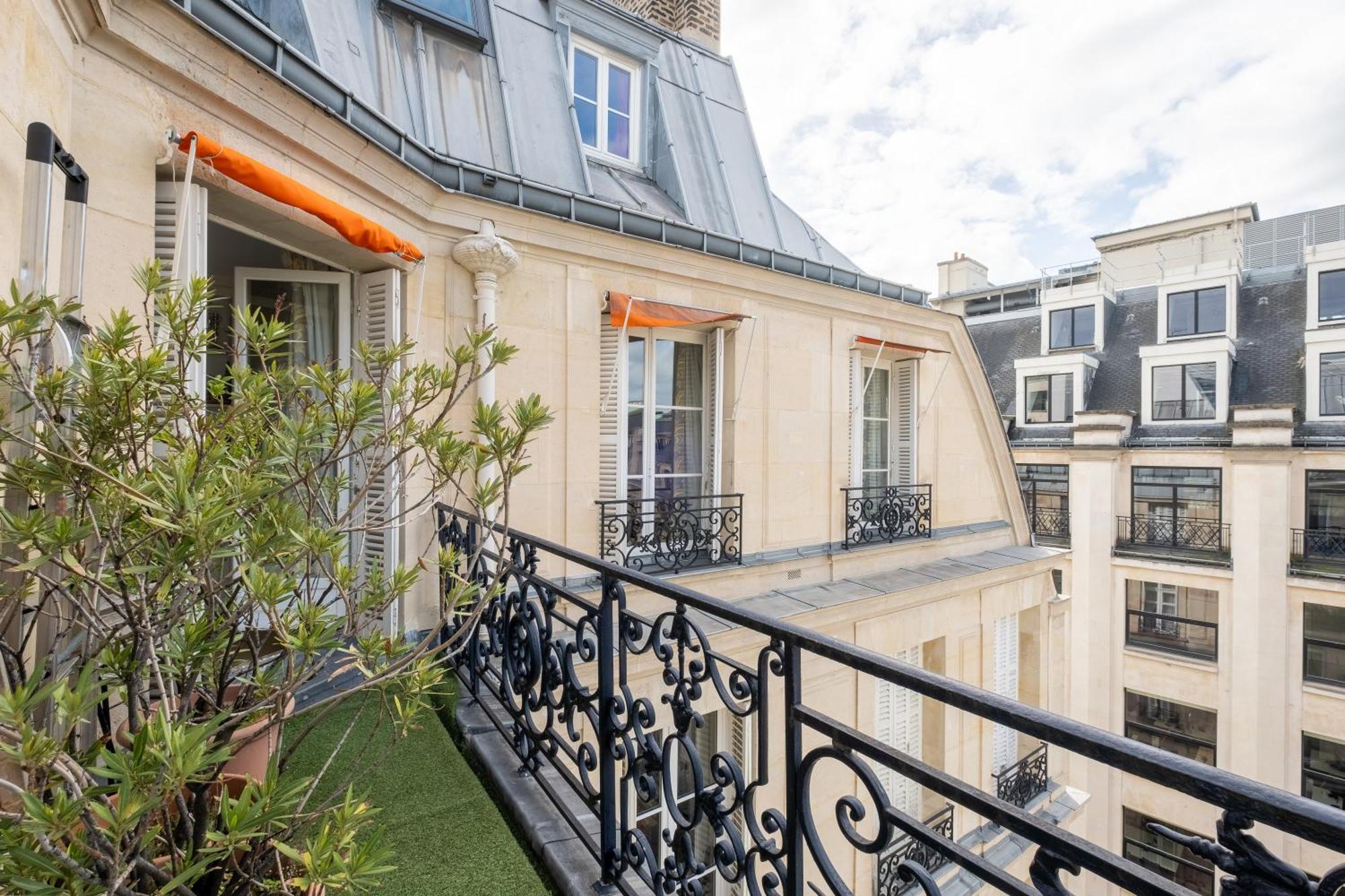 Veeve - Haussmannian Heights * Paris