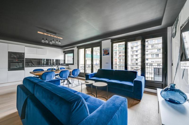 184 Quatro - Superb In Paris. Apartment *