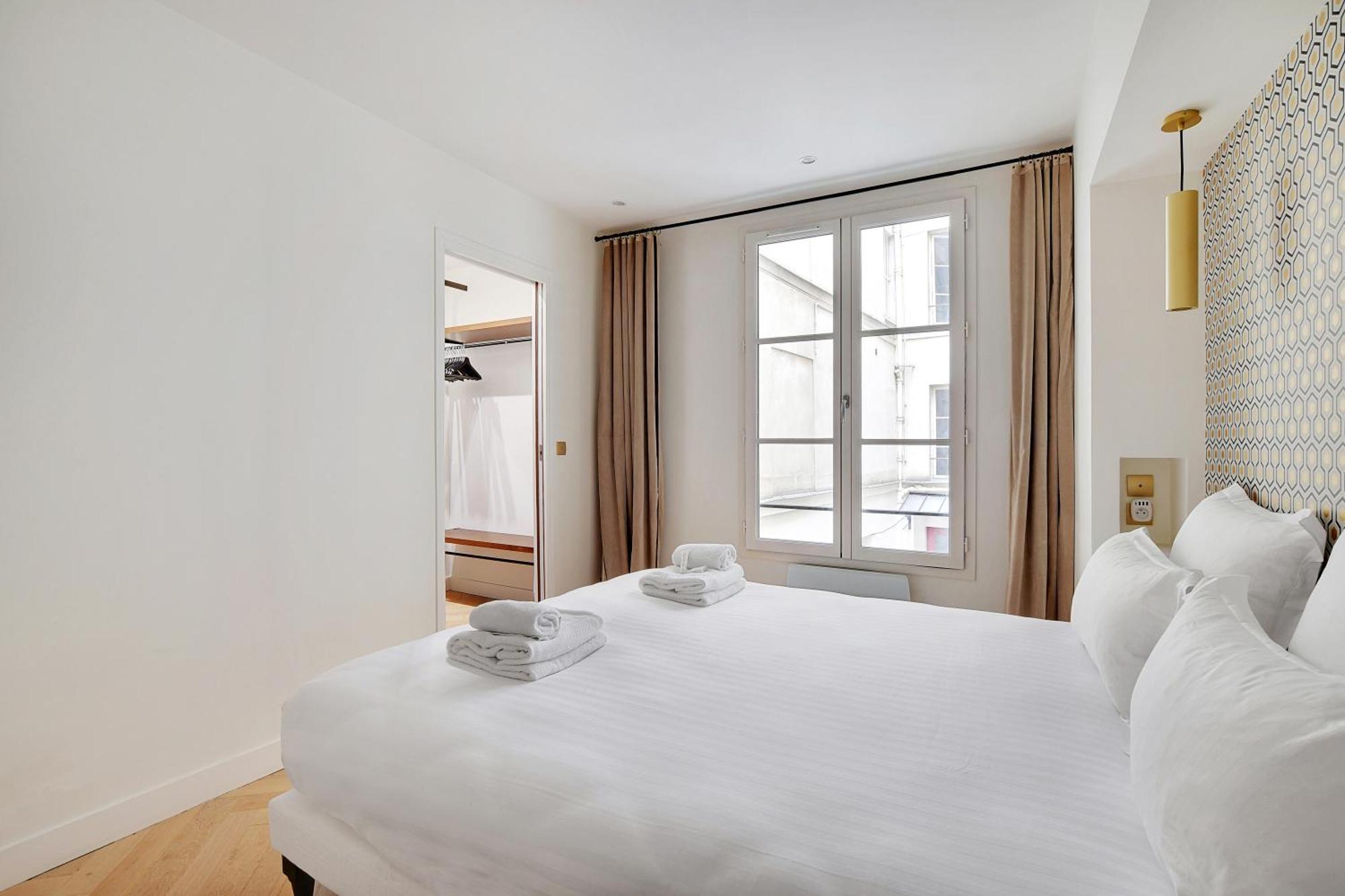 Apartment Pick A Flat's In Triangle D'or - Rue Penthievre Paris