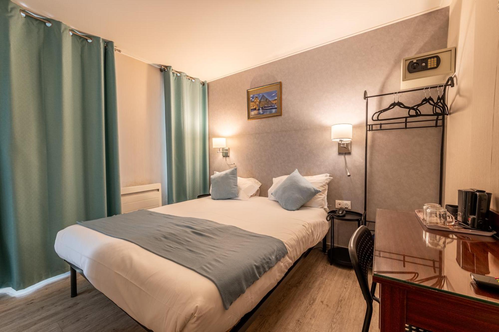 Hotel Relais Bergson Paris