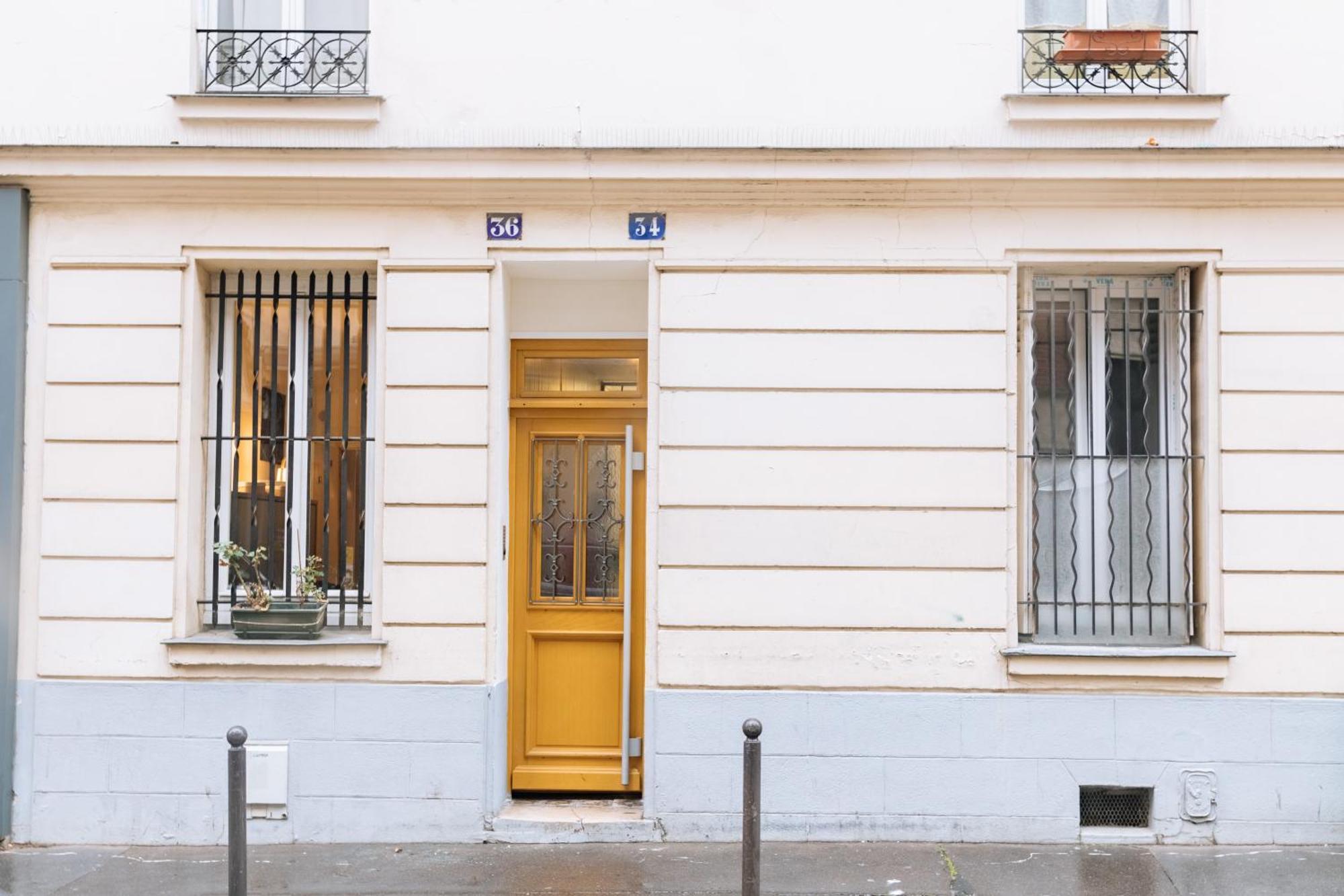 Apartment Functional In Paris