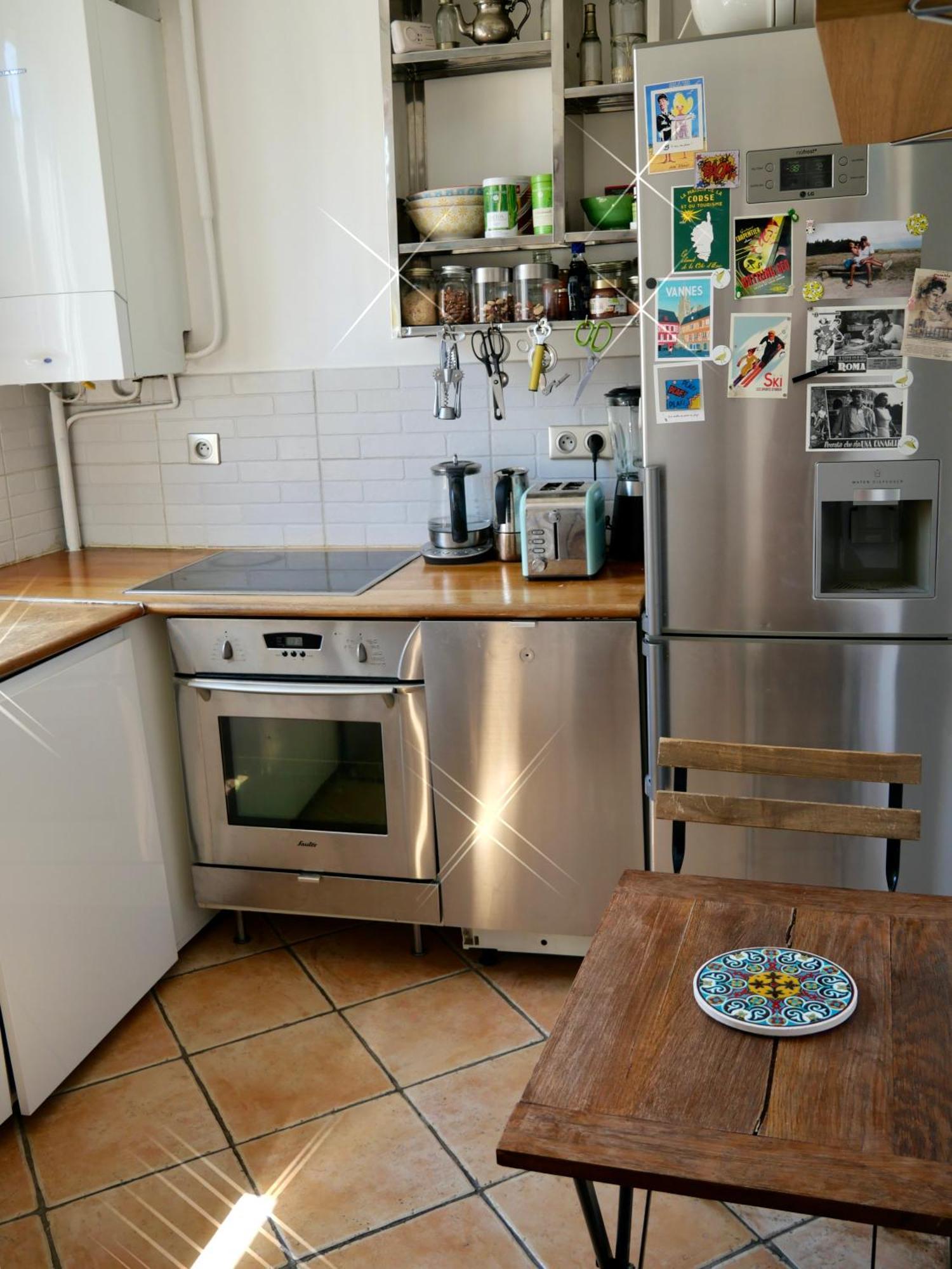 Amazing 1 Bedroom At Abbesses Apartment *